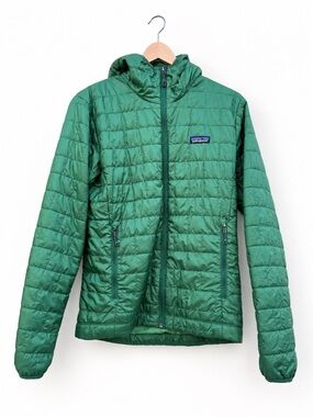 Patagonia   Green nano puff jacket